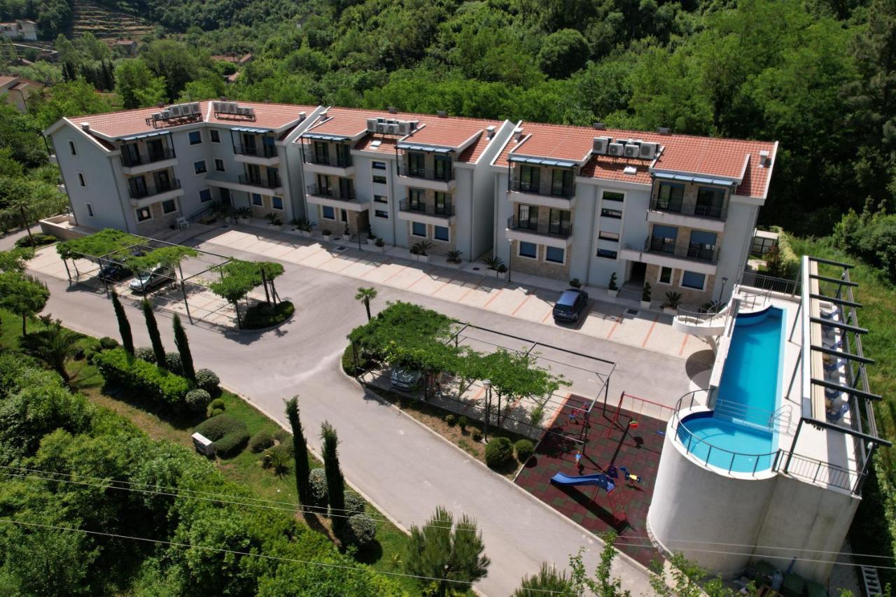 Green Bay Apartments Morinj Kotor Dış mekan fotoğraf