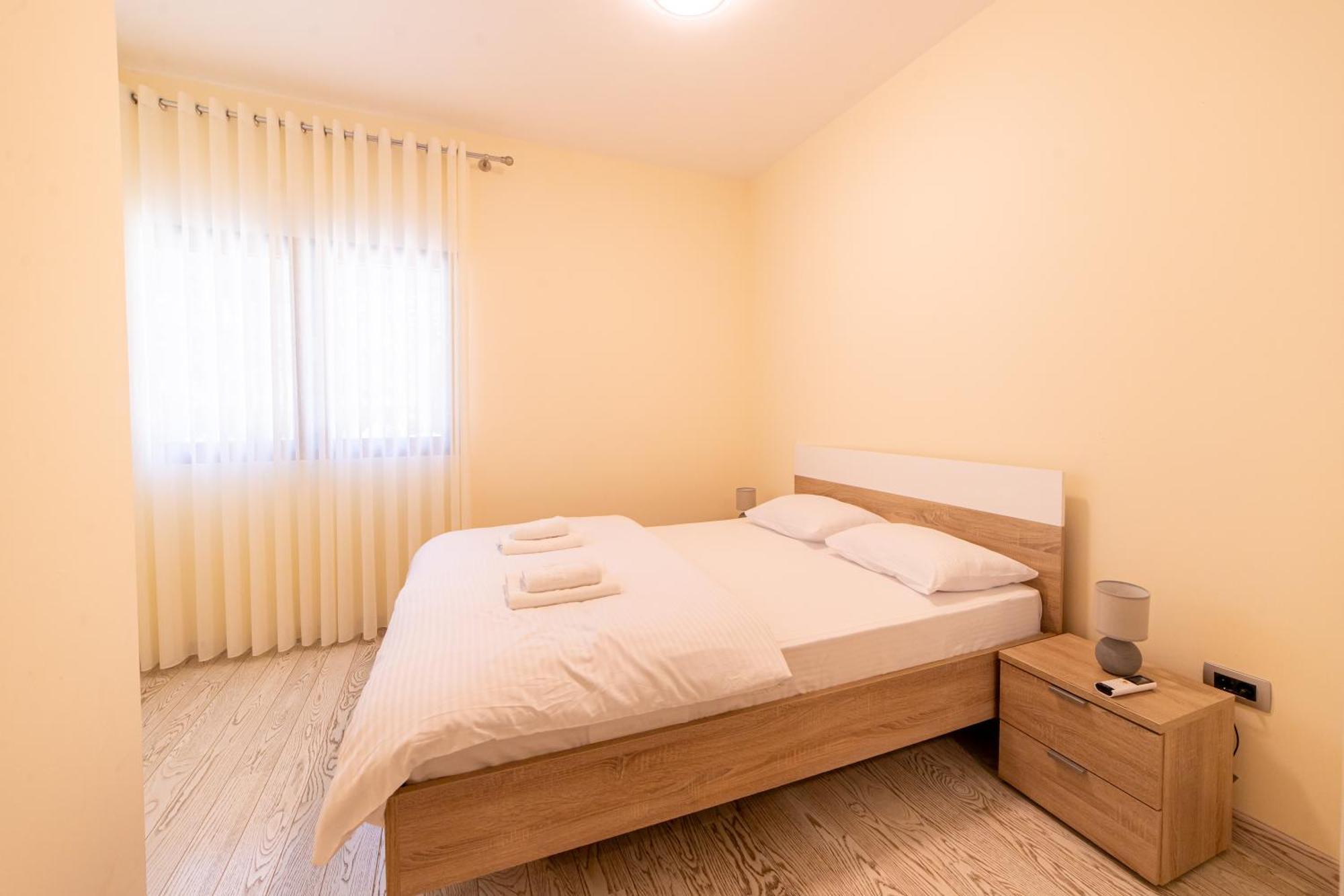 Green Bay Apartments Morinj Kotor Dış mekan fotoğraf