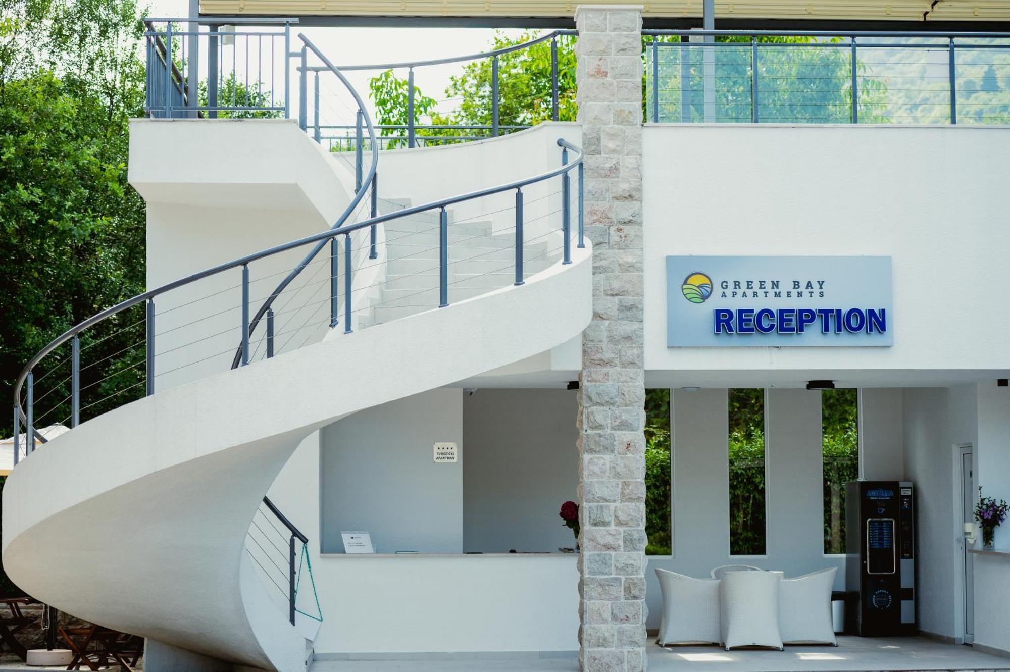 Green Bay Apartments Morinj Kotor Dış mekan fotoğraf