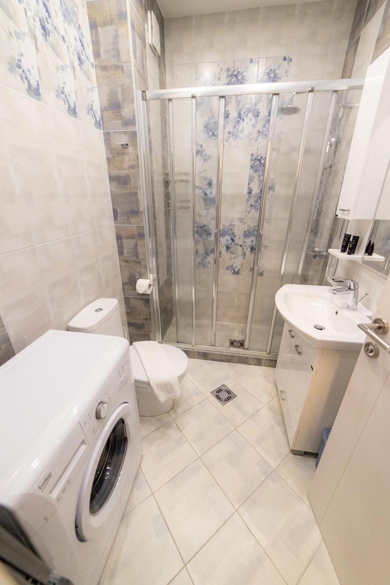 Green Bay Apartments Morinj Kotor Dış mekan fotoğraf