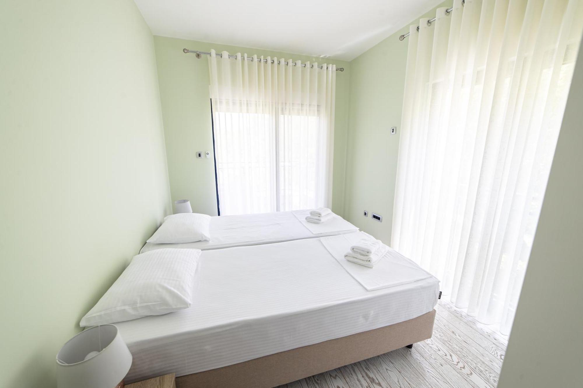 Green Bay Apartments Morinj Kotor Dış mekan fotoğraf