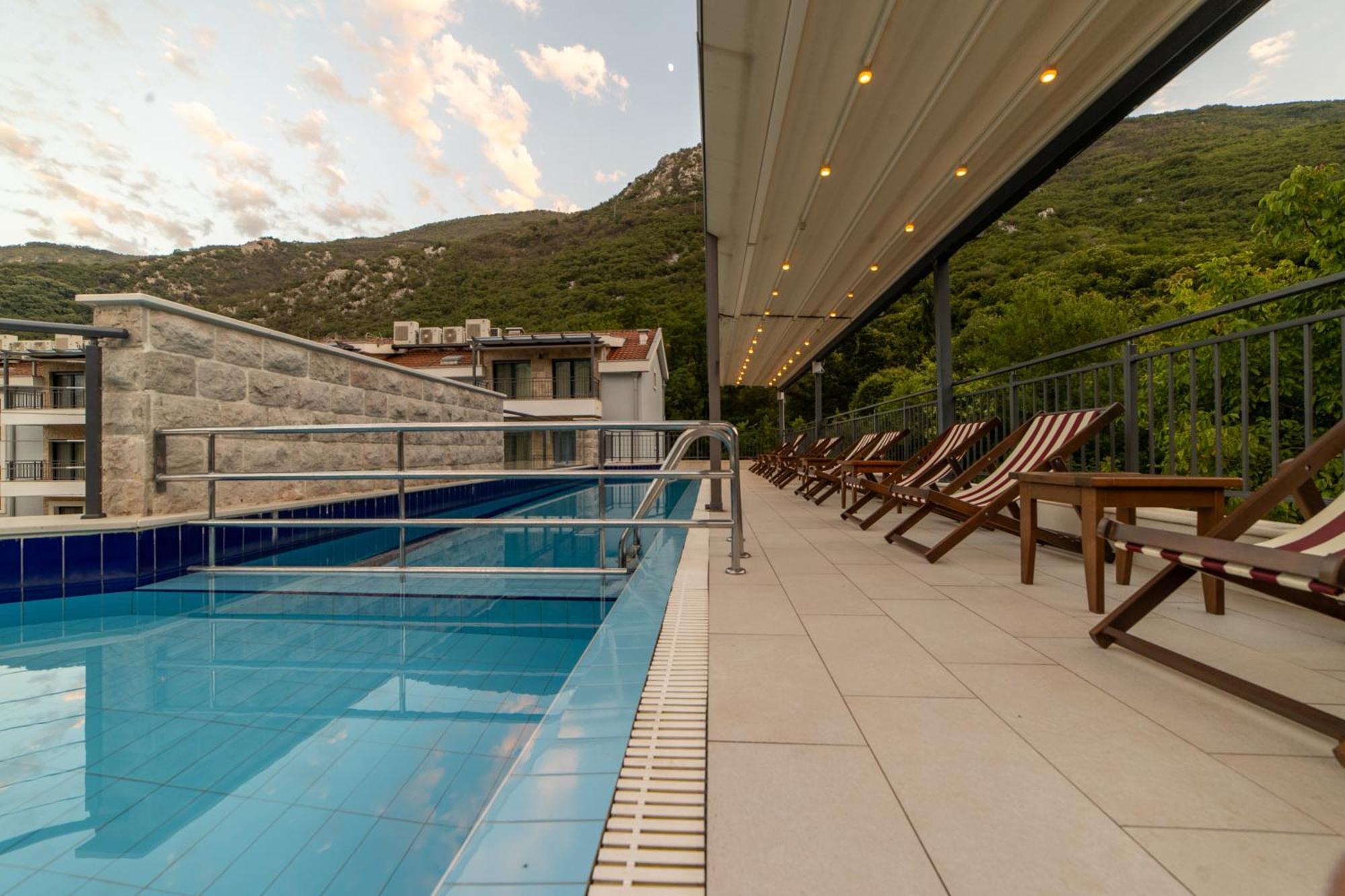 Green Bay Apartments Morinj Kotor Dış mekan fotoğraf